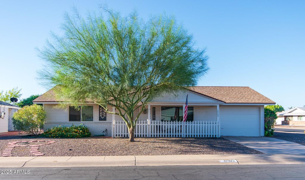10405 W ANDOVER Avenue, Sun City, AZ 85351