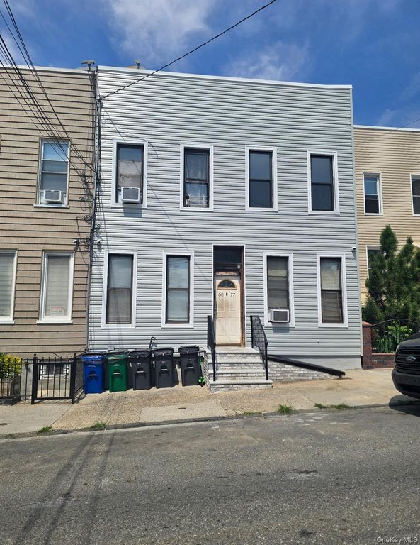 6077 55th Street 2R, Maspeth, NY 11378