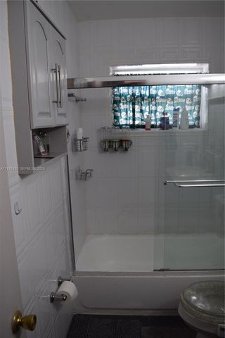 5317 Van Buren St, Hollywood, FL 33021