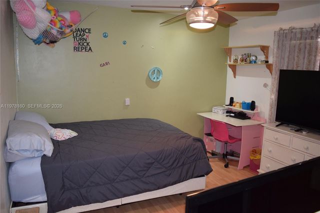 5317 Van Buren St, Hollywood, FL 33021