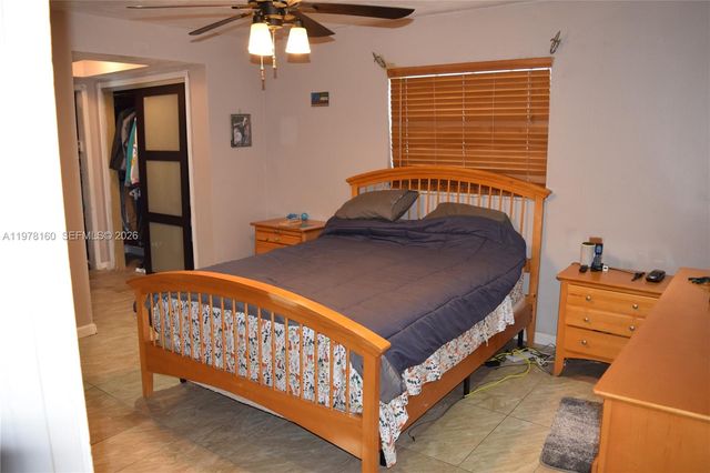 5317 Van Buren St, Hollywood, FL 33021