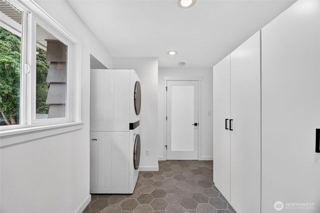 3140 Elwood Drive W, University Place, WA 98466