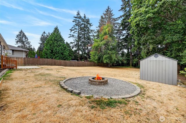 3140 Elwood Drive W, University Place, WA 98466