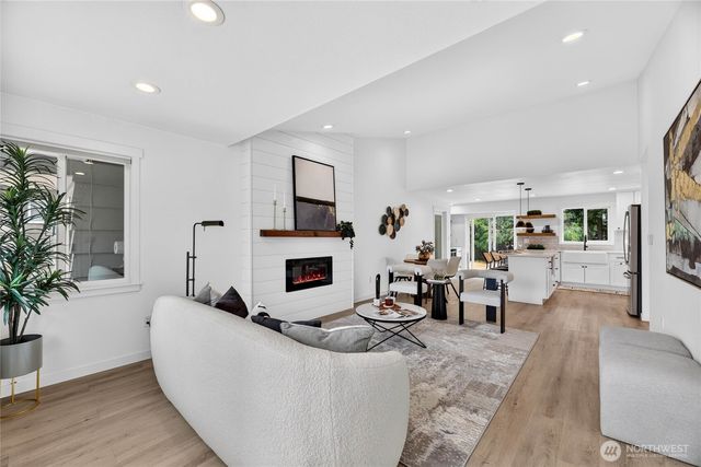 3140 Elwood Drive W, University Place, WA 98466