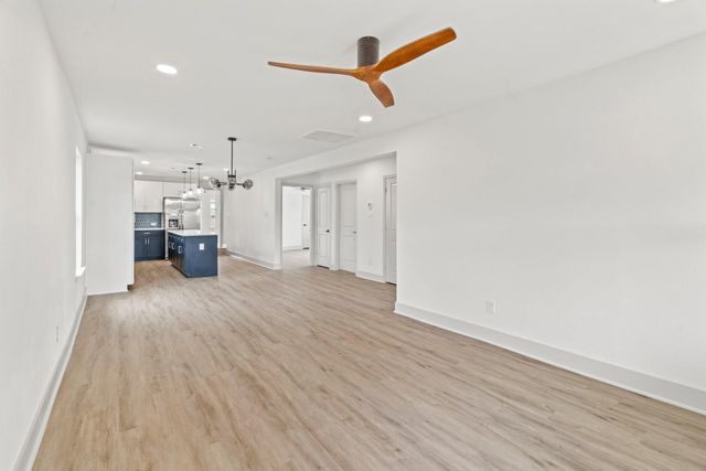 1009 Genova Street, Houston, TX 77009