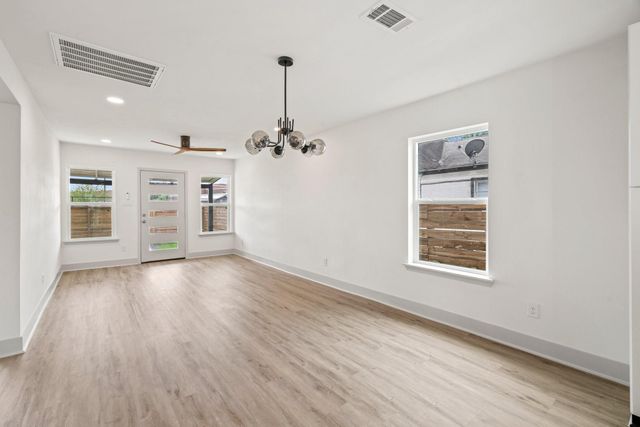 1009 Genova Street, Houston, TX 77009