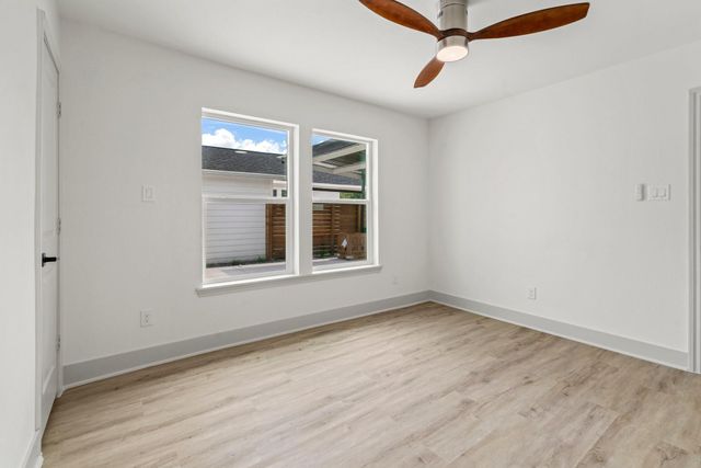 1009 Genova Street, Houston, TX 77009