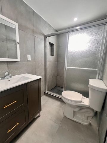 852 SW 13th Ave, Miami, FL 33135