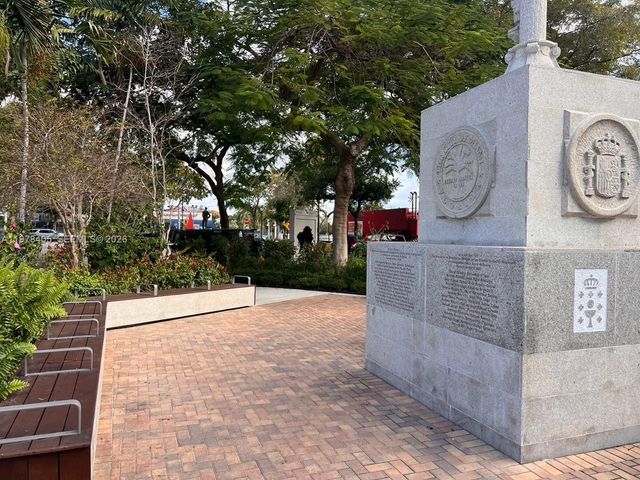 852 SW 13th Ave, Miami, FL 33135