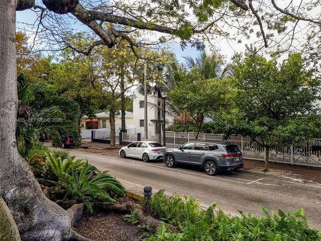 852 SW 13th Ave, Miami, FL 33135