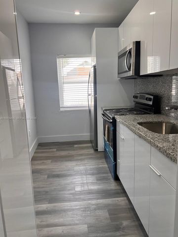 852 SW 13th Ave, Miami, FL 33135