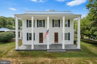 7105 SIGNAL HILL RD, Manassas, VA 20111