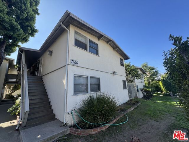 7360 W Manchester Avenue, Los Angeles, CA 90045