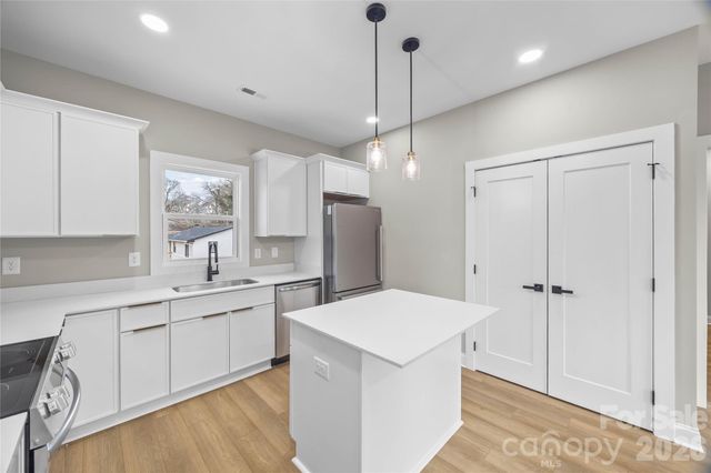 401 Lee Street C, Mount Holly, NC 28120