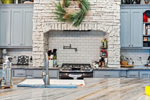 5017 ROLLING MEADOW, Benton, AR 72015