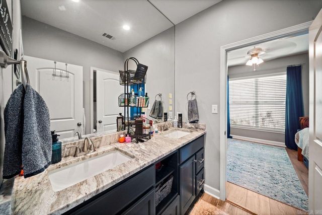 5017 ROLLING MEADOW, Benton, AR 72015