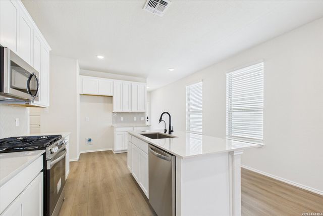 1018 West 1604 North Unit 202, San Antonio, TX 78251
