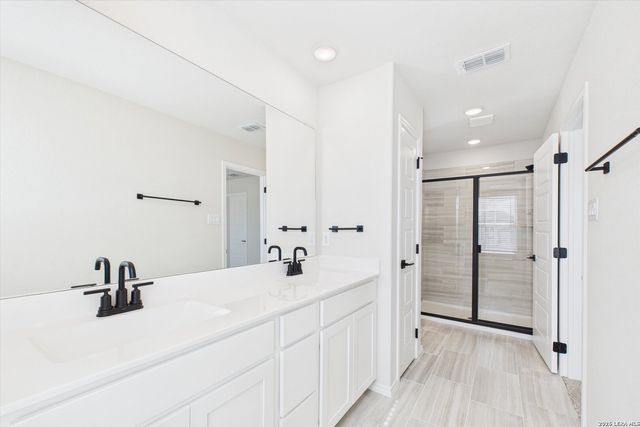 1018 West 1604 North Unit 202, San Antonio, TX 78251
