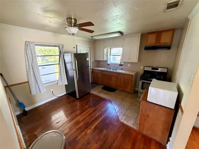 7801 Glass Street A, Houston, TX 77016