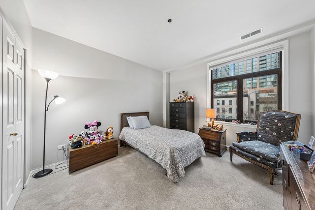 33 W Huron Street 311, Chicago, IL 60654