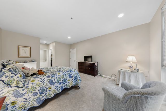 33 W Huron Street 311, Chicago, IL 60654