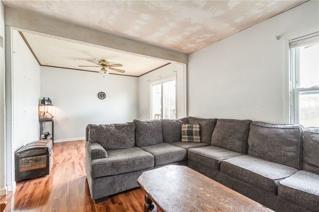 80 Eglantine Road, Greece, NY 14616