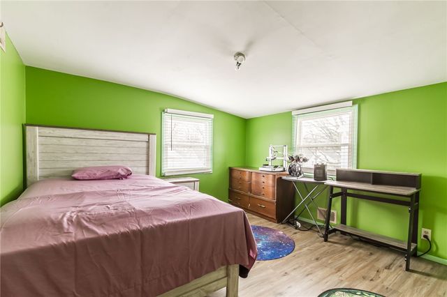 80 Eglantine Road, Greece, NY 14616