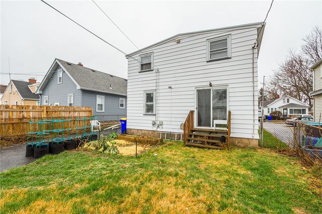 80 Eglantine Road, Greece, NY 14616