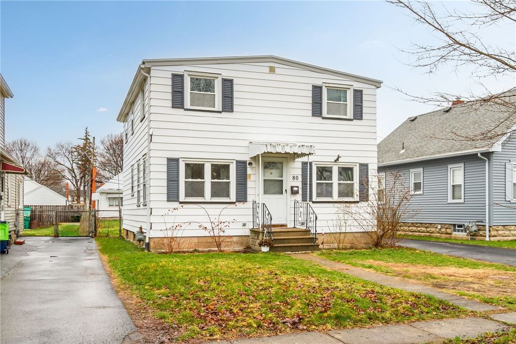 80 Eglantine Road, Greece, NY 14616