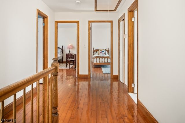 10 Warwick Dr, Washington Twp., NJ 07853