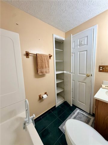 2210 Kajean Avenue, Dayton, OH 45439