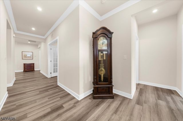 124 Club House Dr, Washington Twp., NJ 07882