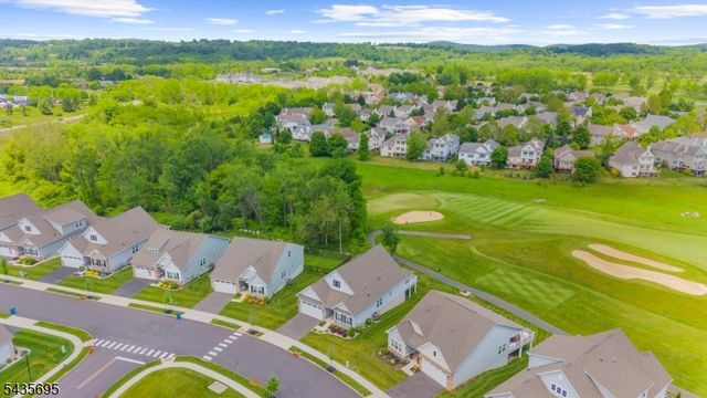 124 Club House Dr, Washington Twp., NJ 07882