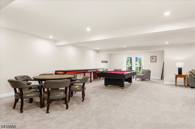 124 Club House Dr, Washington Twp., NJ 07882