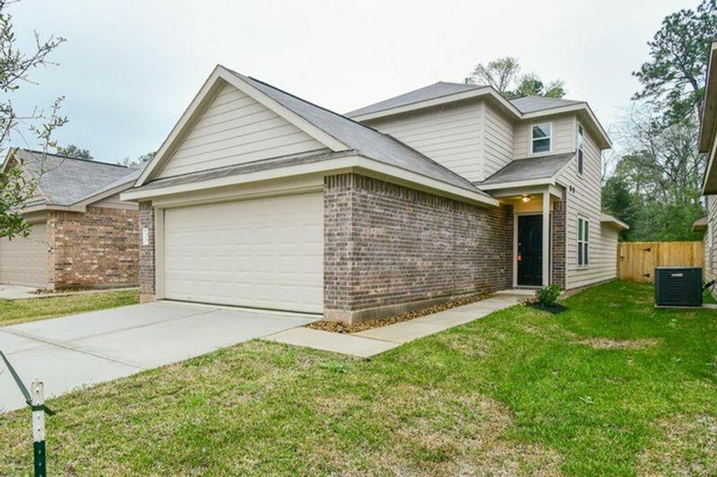 436 Upper Creek Drive, Willis, TX 77378