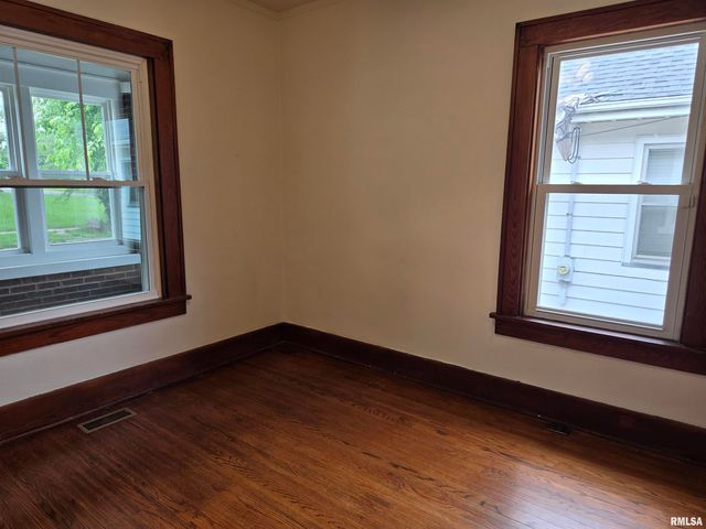 2617 W MARQUETTE Street, Peoria, IL 61605