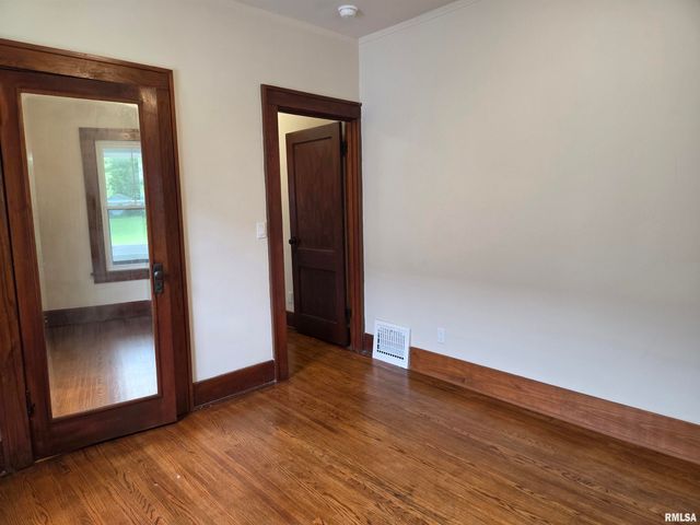 2617 W MARQUETTE Street, Peoria, IL 61605