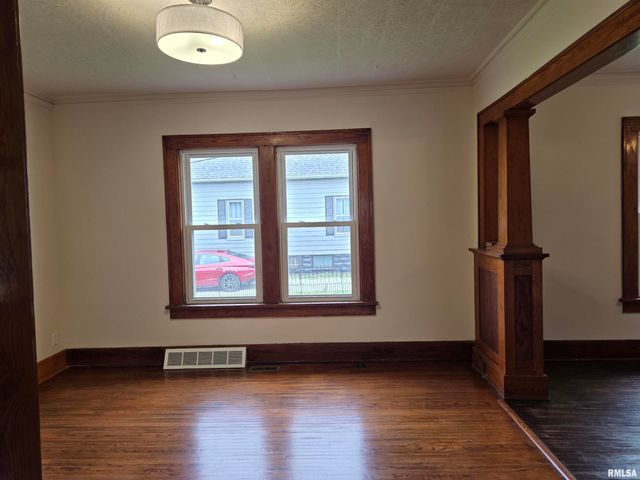 2617 W MARQUETTE Street, Peoria, IL 61605