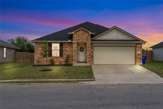 7001 Guadalupe Road, Waco, TX 76633