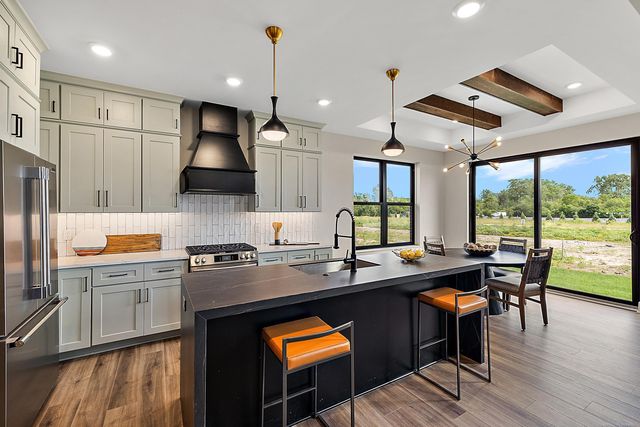 4076 Spring Meadow Drive, Sterling Heights, MI 48314