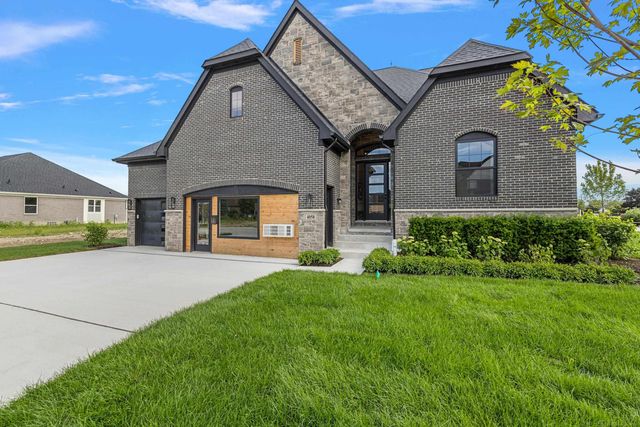 4076 Spring Meadow Drive, Sterling Heights, MI 48314