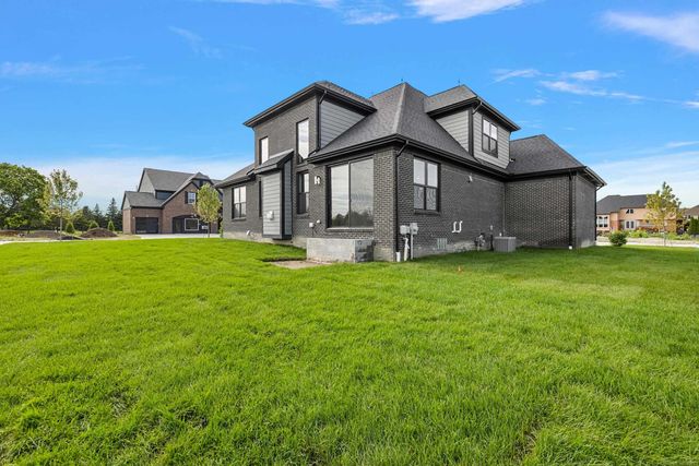 4076 Spring Meadow Drive, Sterling Heights, MI 48314