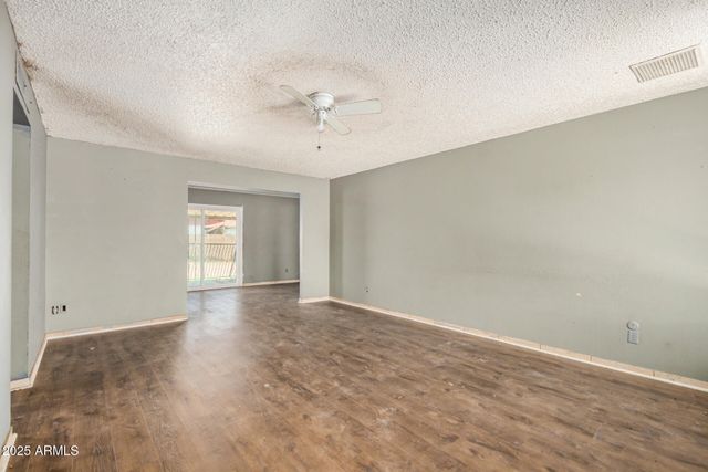 6426 W MULBERRY Drive, Phoenix, AZ 85033