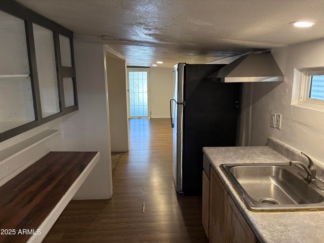 4400 W MISSOURI Avenue 302, Glendale, AZ 85301