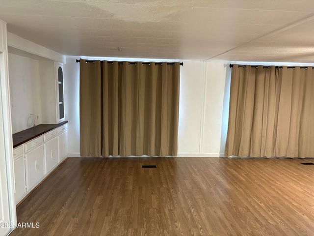 4400 W MISSOURI Avenue 302, Glendale, AZ 85301