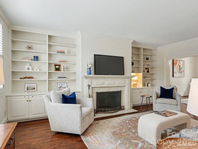 148 Perrin Place, Charlotte, NC 28207