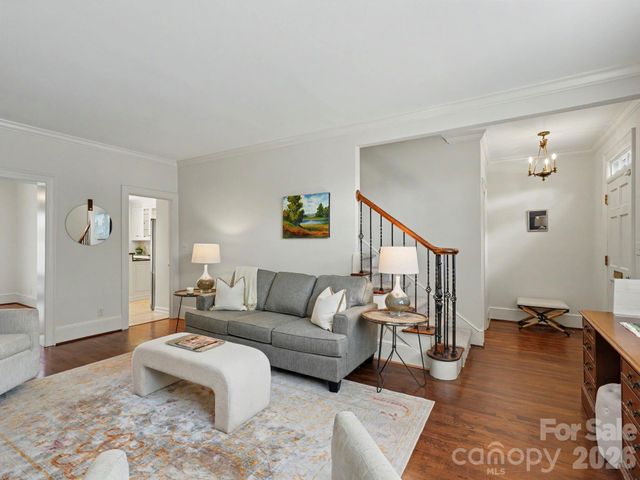 148 Perrin Place, Charlotte, NC 28207