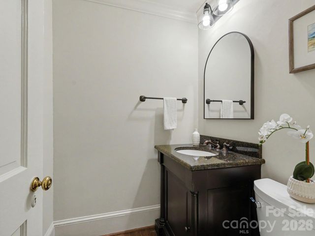 148 Perrin Place, Charlotte, NC 28207