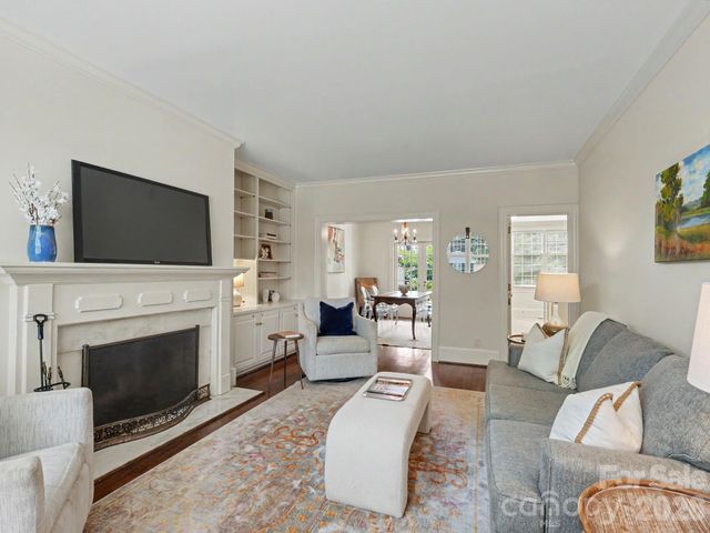 148 Perrin Place, Charlotte, NC 28207
