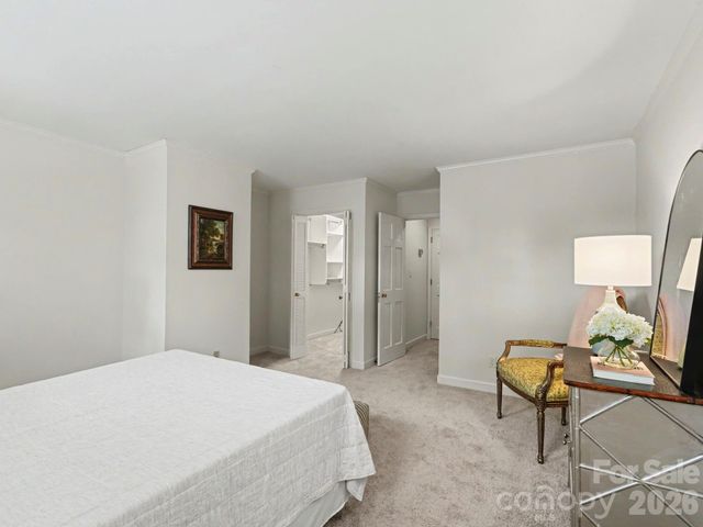 148 Perrin Place, Charlotte, NC 28207